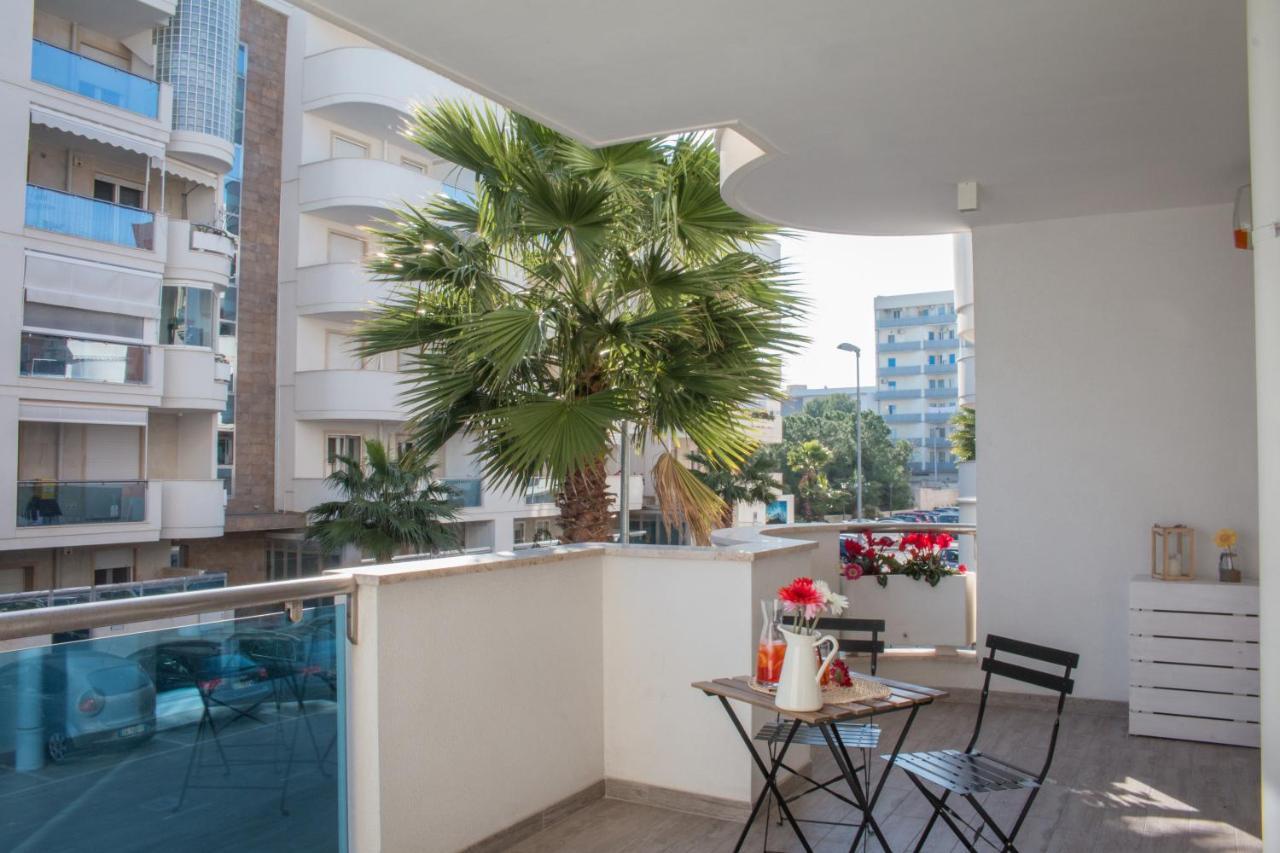 Nilu In Citta - Nuovo Appartamento Con Vista Mare Monopoli Exterior foto